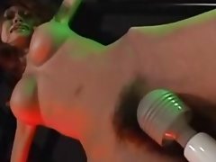 Petite Aziatische tiener gebonden en speelde